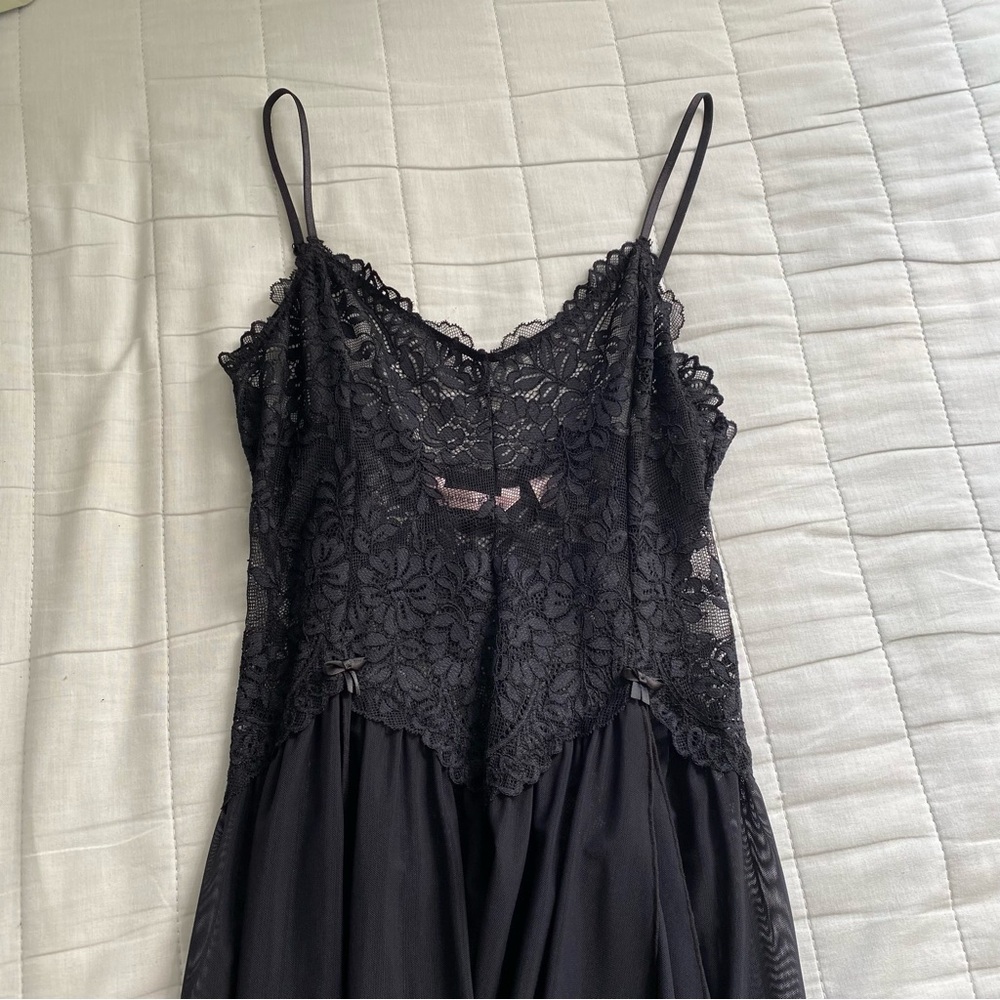 La Vie En Rose Black Lace Bodice Slip - Picture 5 of 11